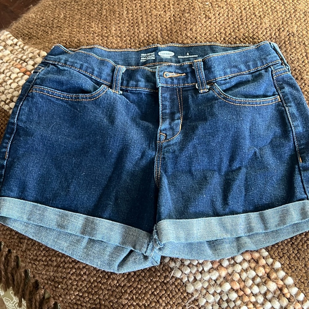 Size 4 old navy stretch shorts